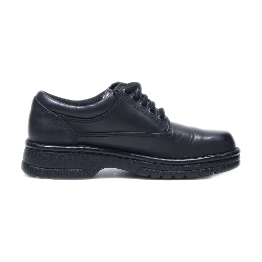 Eastland Trainers & Sneakers Leather Black Colour For Women