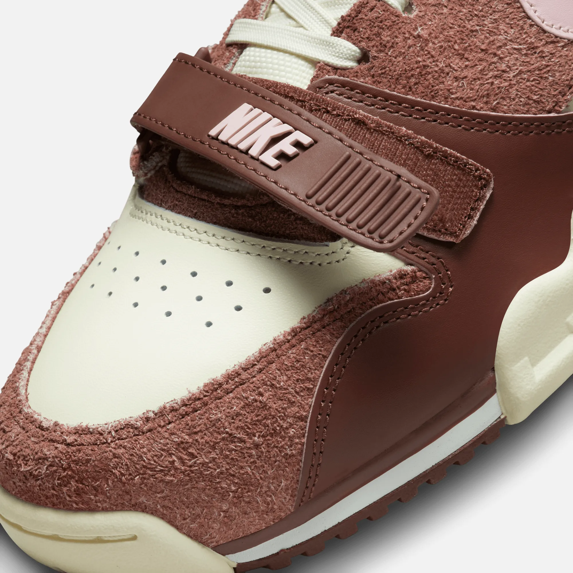 Nike Air Trainer 1 Valentines Day